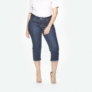 Lane Bryant Dark Wash Girlfriend Crop Size 14